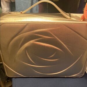 Lancôme case with handle